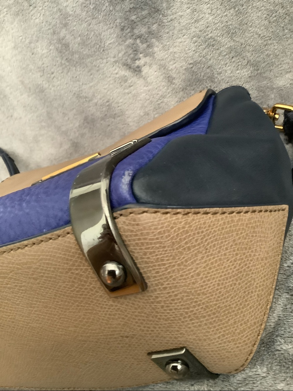 Marc by Marc Jacobs blue and cream colorblock purse - Picture 6 of 12
